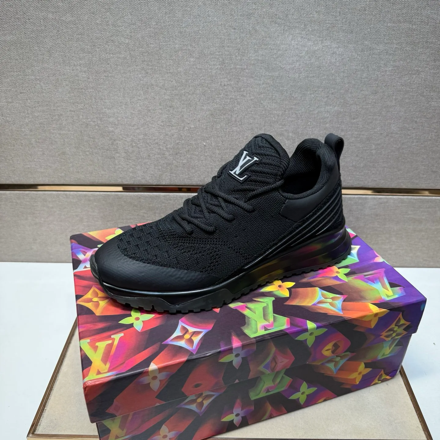 ⬛️Men's shoes 💰p480 [LV～] Men's casual shoes 2025z cabinet sales simultaneously 🔶Size: 38-44 #️⃣ 🔷4 colors🔜The upper is made of multi-material splicing➕Mesh lining, comfortable and breathable, sole: original comfortable and wear-resistant outsole, ⚠️real thing📱photographed🎬real thing is better📢📢📢